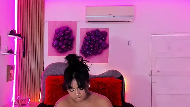 Dahiana Giil online show from July 13, 2026, 6:35 am