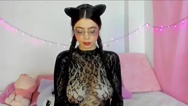 Danna Myst online show from October 21, 2025, 10:20 pm