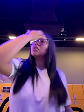 Karla Stein2025 online show from November 25, 2025, 1:55 pm