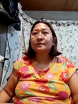 hotchubby88 online show from November 3, 2025, 1:44 am