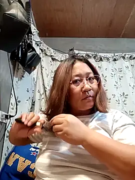 hotchubby88 online show from December 5, 2025, 1:53 pm