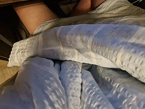 Snapshot of DerechteJunge chatting on February 20, 2025, 11:32 pm DerechteJunge online show from February 20, 2025, 11:32 pm