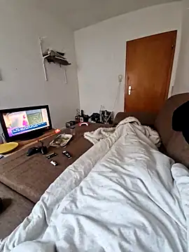 DerechteJunge online show from March 22, 2026, 10:17 am