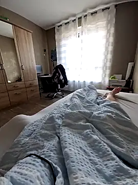 Snapshot of DerechteJunge chatting on March 8, 2025, 7:38 am DerechteJunge online show from March 8, 2025, 7:38 am