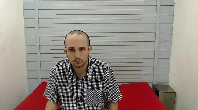 JhonTorres018 online show from February 21, 2025, 7:10 pm