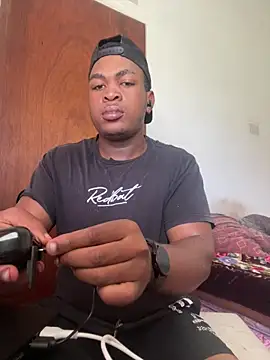 Snapshot of bosszonke123 chatting on March 31, 2026, 8:49 am bosszonke123 online show from March 31, 2026, 8:49 am