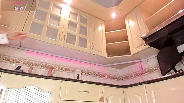 Snapshot of AnahisBennett chatting on February 20, 2026, 6:26 am AnahisBennett online show from February 20, 2026, 6:26 am