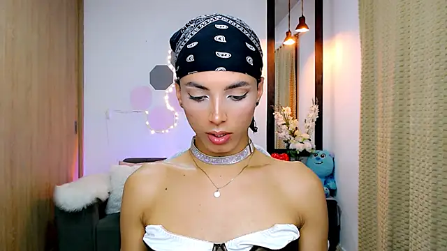 Snapshot of nilam_valker chatting on March 16, 2025, 12:45 am nilam valker online show from March 16, 2025, 12:45 am