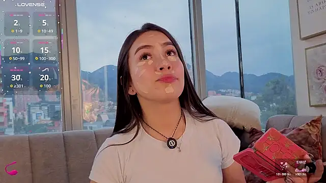 Ivanna West online show from November 17, 2025, 12:31 pm