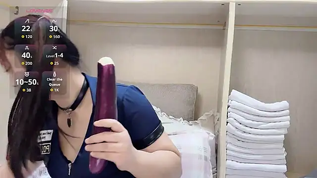 Snapshot of yueyue2003 chatting on March 6, 2026, 12:55 pm yueyue2003 online show from March 6, 2026, 12:55 pm