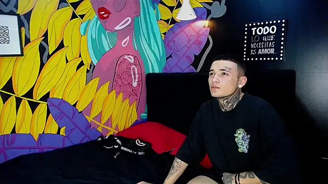 Snapshot of CatalellaAndPaul chatting on March 17, 2025, 4:29 am CatalellaAndPaul online show from March 17, 2025, 4:29 am