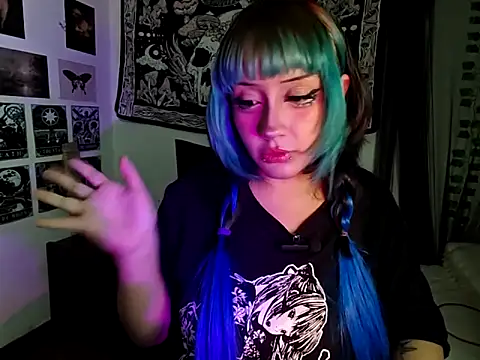 blue katt online show from September 10, 2025, 11:48 pm