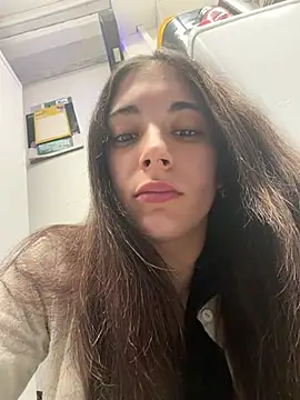 sexymelli18 online show from June 10, 2026, 11:33 am