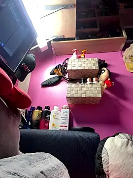 sexymelli18 online show from January 7, 2026, 7:08 pm