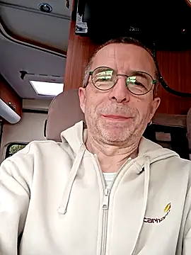 Xavspank2 online show from April 4, 2026, 7:15 am