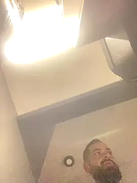 guccititi online show from October 24, 2025, 6:45 am