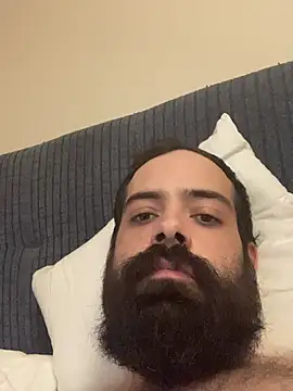 guccititi online show from December 20, 2025, 8:01 pm