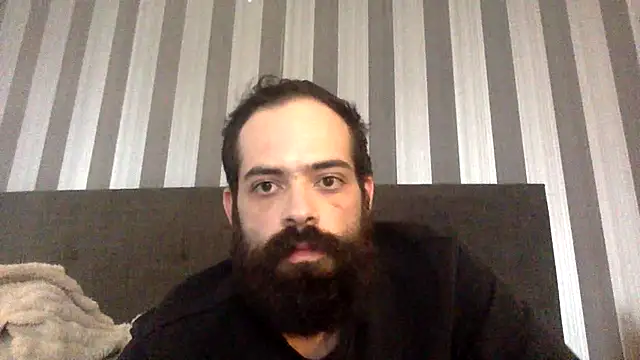 guccititi online show from September 26, 2025, 9:32 pm