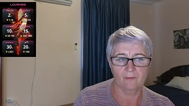 Sandra Snowflake online show from October 22, 2025, 12:26 pm