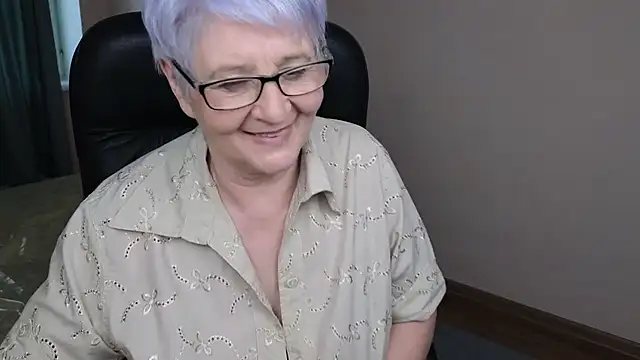 Sandra Snowflake online show from March 19, 2025, 1:18 pm