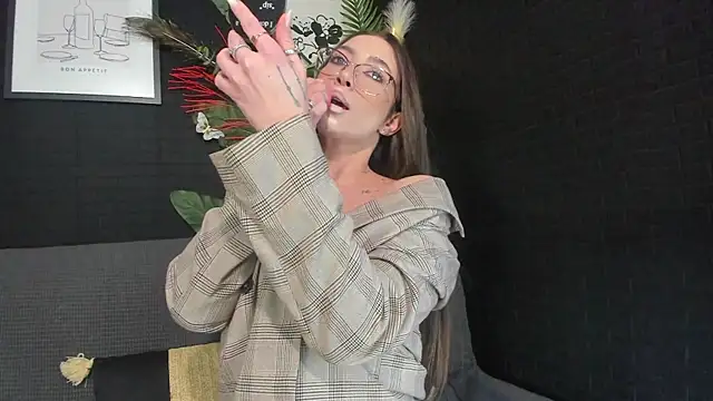 IngAdn online show from March 2, 2025, 1:53 pm