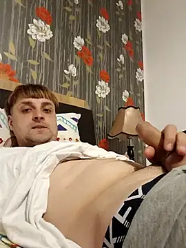 Eusuntnoulgigolo online show from May 4, 2026, 7:50 pm
