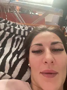 Veronicavirus online show from October 25, 2025, 7:51 am