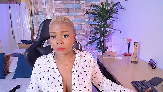 Snapshot of DashaSousaa chatting on March 3, 2026, 12:45 pm DashaSousaa online show from March 3, 2026, 12:45 pm