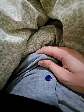 skiciyunis online show from October 14, 2025, 9:04 pm