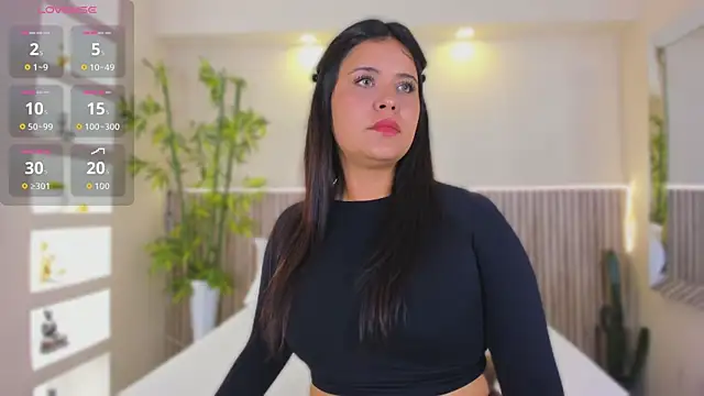 GeorginaReyes online show from July 27, 2026, 11:12 pm