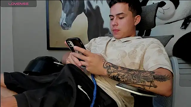 mattiwsmorris  online show from September 13, 2025, 3:12 pm