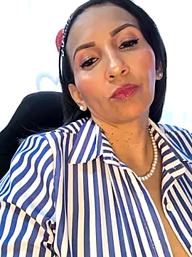 Mrsvictoriaaa online show from February 19, 2026, 7:33 pm