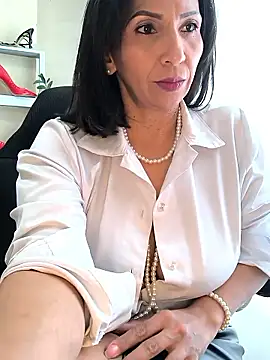Mrsvictoriaaa online show from June 14, 2026, 7:48 pm