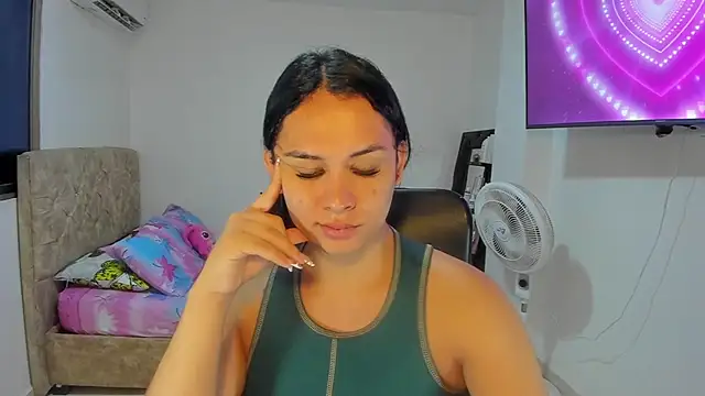 Ladyy Sweet22 online show from June 20, 2026, 12:54 pm