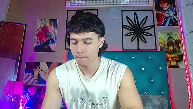 Snapshot of LiamAndrewzz chatting on August 6, 2026, 5:13 am LiamAndrewzz online show from August 6, 2026, 5:13 am