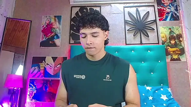 LiamAndrewzz online show from October 16, 2025, 6:27 pm