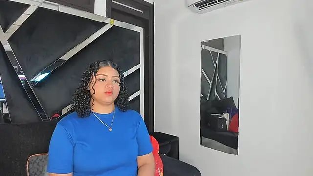 Rubyxht online show from October 15, 2025, 12:35 pm