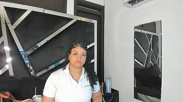 Rubyxht online show from October 24, 2025, 12:48 pm