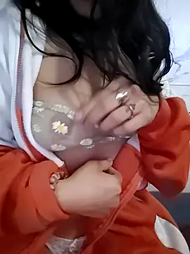 ElaRuil69 online show from October 18, 2025, 3:08 am