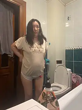 Naughtbaby 2025 online show from June 10, 2026, 1:51 am