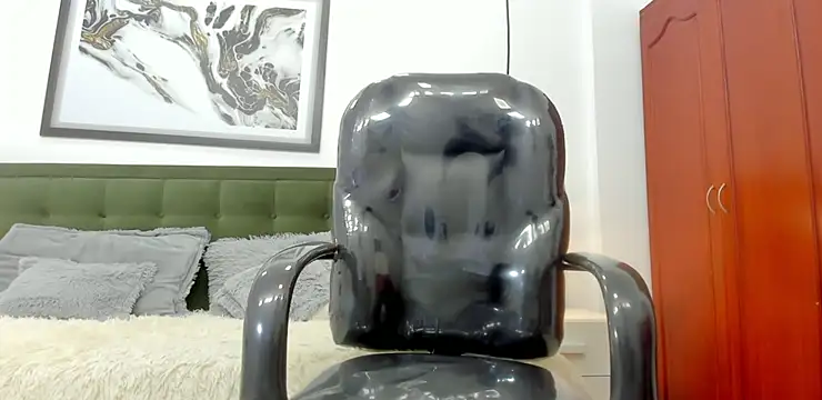 Snapshot of Johann_sex chatting on May 8, 2026, 5:39 pm Johann sex online show from May 8, 2026, 5:39 pm