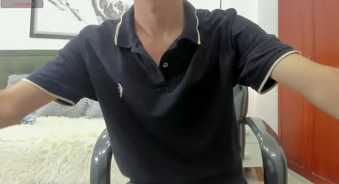 Snapshot of Johann_sex chatting on March 20, 2026, 5:25 pm Johann sex online show from March 20, 2026, 5:25 pm