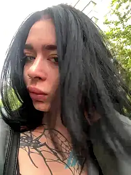 AlishaPrettyBlade online show from June 15, 2026, 2:34 am