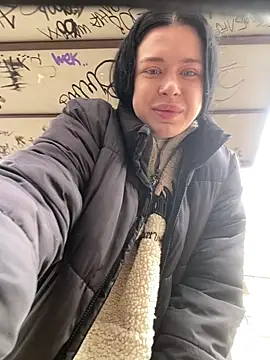 AlishaPrettyBlade online show from March 21, 2025, 3:22 am