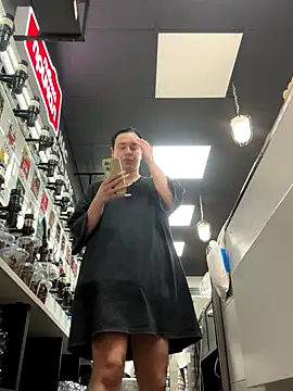 AlishaPrettyBlade online show from October 8, 2025, 11:12 am