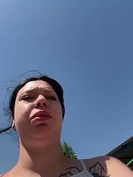 AlishaPrettyBlade online show from June 5, 2026, 6:52 am
