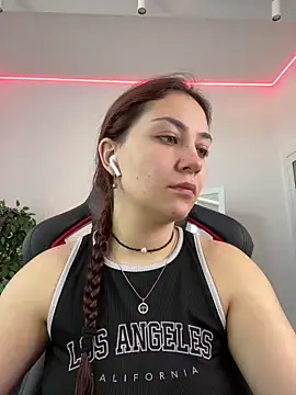 AshleySkott  online show from October 7, 2025, 7:53 am