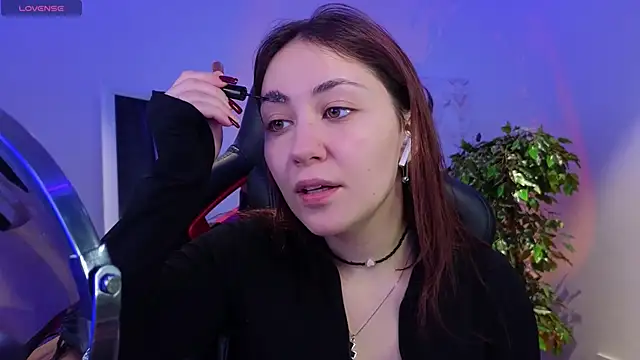 AshleySkott  online show from December 19, 2025, 9:11 am