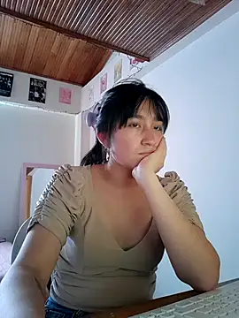 Arielle lov online show from October 3, 2025, 9:49 pm