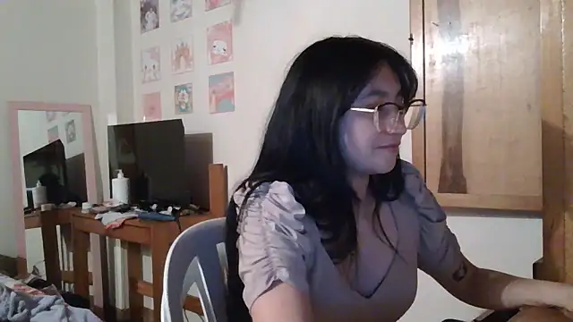 Arielle lov online show from November 1, 2025, 11:42 pm